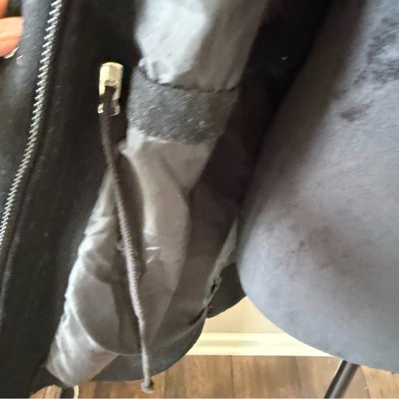 Wool Blend Fur-Trimmed Hooded Coat - Small - Picture 11 of 13